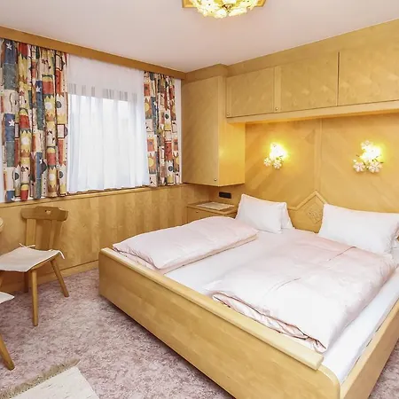 Gaestehaus Rosi Casa de hóspedes Fieberbrunn