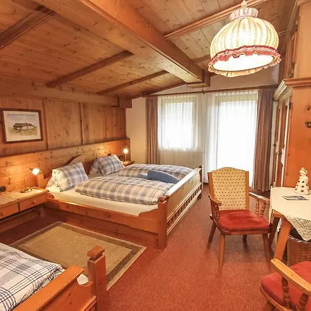 Gaestehaus Rosi Casa de hóspedes 3*