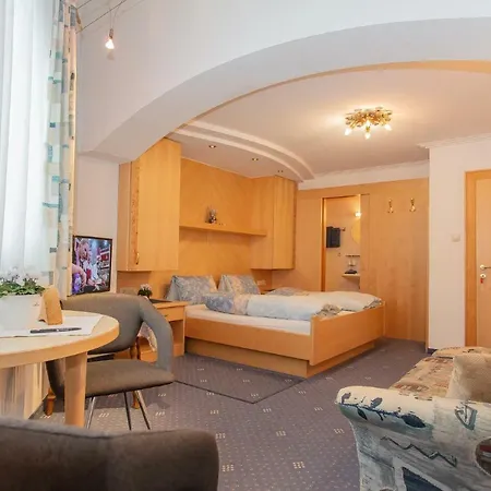 Guest house Gaestehaus Rosi 3*