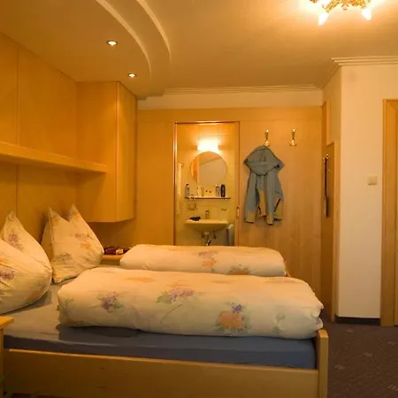 Gaestehaus Rosi Guest house Fieberbrunn